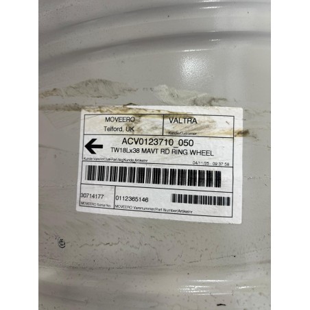 Llantas TW 18LX38 VALTRA BUJE 221 8T