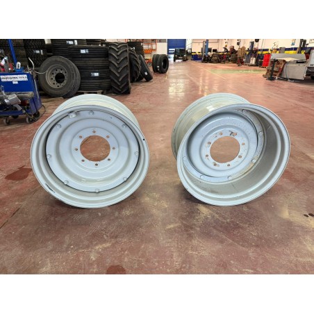 Llantas tractor  W15Lx28 Valtra buje 221 8T