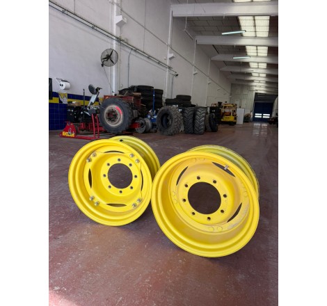 Llantas tractor John Deere...