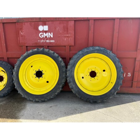 Kit Completo Ruedas Estrechas John Deere (Llantas + Neumáticos Kleber)